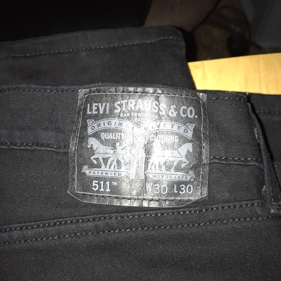 511      Levi’s Slim Fit Men’s Jeans - Picture 3 of 3
